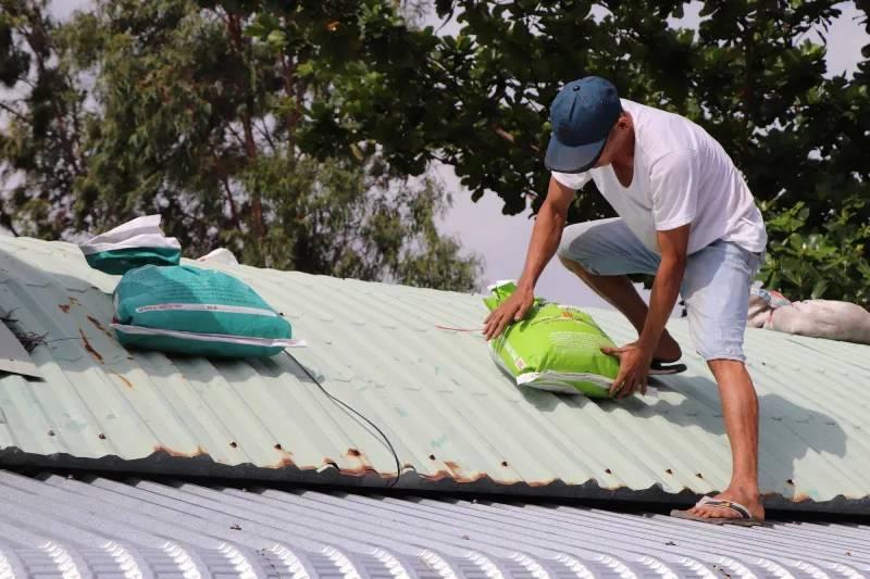Bí Quyết Chống Bão Cho Nhà Mái Tôn: 12 Cách Gia Cố Mái Tôn An Toàn Từ A đến Z