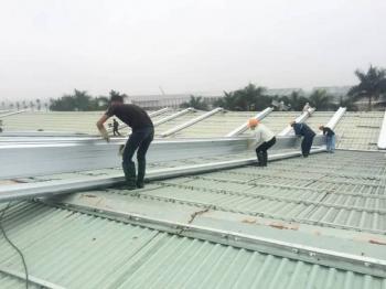 5+ Cách Lợp Tôn Nhựa Đơn Giản, Dễ Làm – Người Mới Cũng Tự Làm Được Không Cần Thợ
