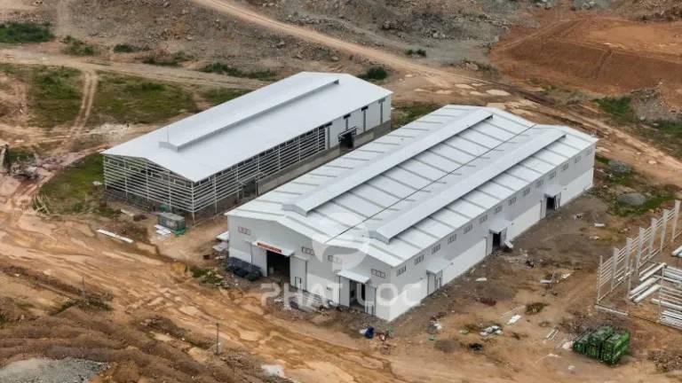 Tôn Lợp Mái Nhà Công Nghiệp Với Tôn Nhựa PVC/ASA: Lựa Chọn Số 1 Hiện Nay