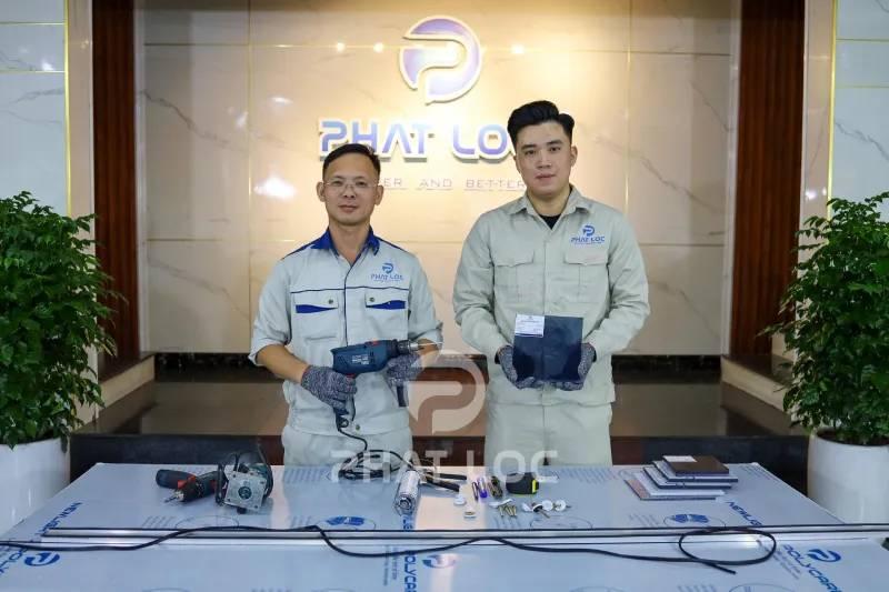 Thi Công Tấm Polycarbonate Đặc Ruột Phẳng 2025 | Hướng Dẫn Chuẩn Kỹ Thuật & Thẩm Mỹ