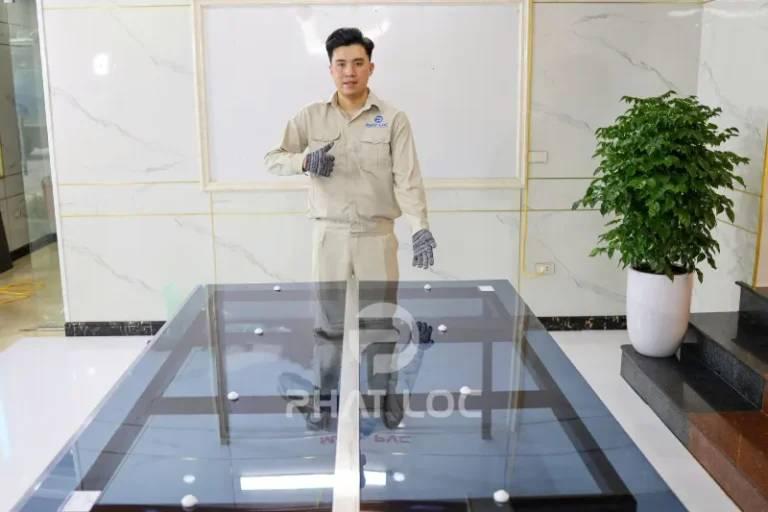 Cập Nhật Trọng Lượng Tấm Polycarbonate Mới Nhất 2025 | Cách Tính & Bảng So Sánh Chi Tiết