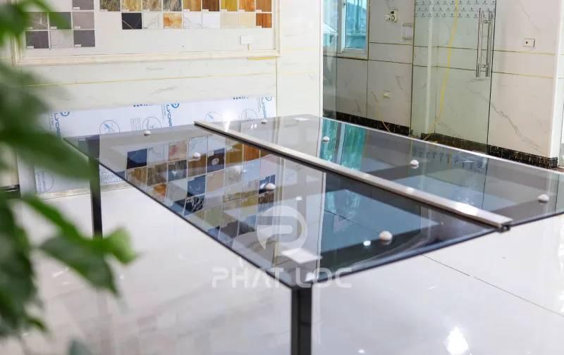Giá Tấm Nhựa Polycarbonate Đặc 2–10mm | Cập Nhật Cuối 2025 – Sỉ/Lẻ Ưu Đãi 20%