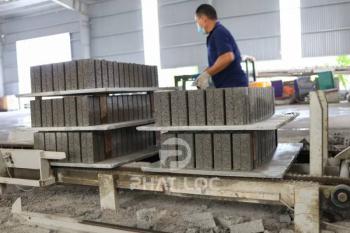 Máy Sản Xuất Gạch Không Nung – Tư Vấn Miễn Phí, Chiết Khấu Cao, Báo Giá Chỉ 1 Phút
