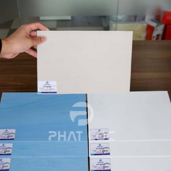 Giá Tấm Nhựa PVC 1mm Năm 2026: Báo Giá Mới, Nhận Gia Công & Ưu Đãi Doanh Nghiệp