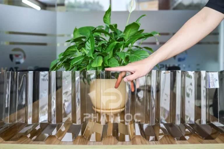 Giá Tôn Lấy Sáng 11 Sóng Polycarbonate 2026 Mới Nhất | Nhận Thiết Kế & Thi Công Trọn Gói