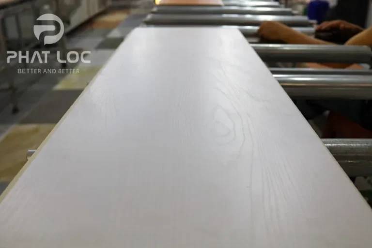 Báo Giá Mua Màng Nhựa PVC Tại Hà Nội Phụ Thuộc Vào Yếu Tố Nào?