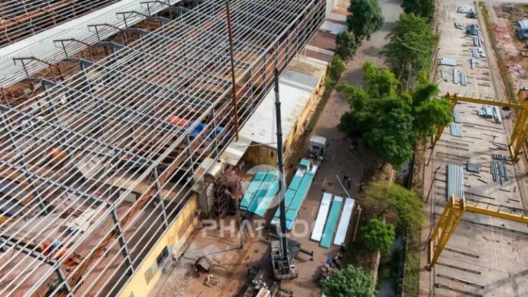 Cách tính chi phí lợp mái tôn nhựa chính xác