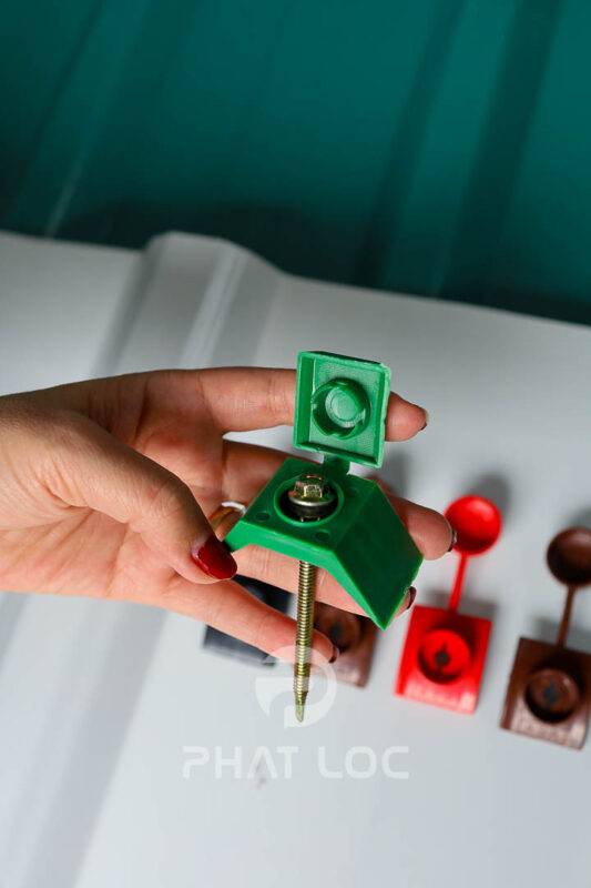 Gia cố bằng nẹp, ke chống bão chuyên dụng
