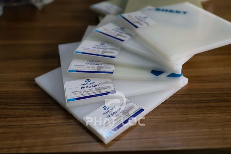 Kinh nghiệm chọn mua Tấm Nhựa PP Dày 8mm giá tốt