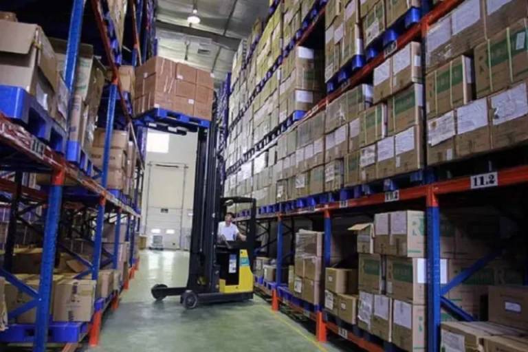 Logistics, kho bãi & xuất khẩu