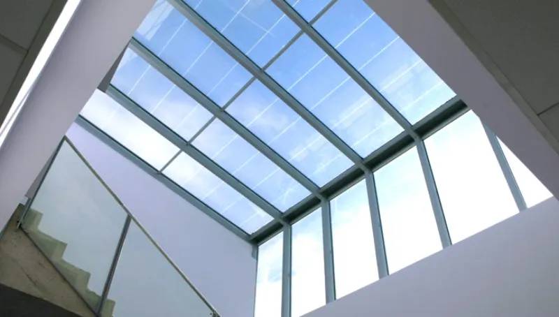 Mái nhựa che nắng Polycarbonate – Những đặc tính đặc biệt