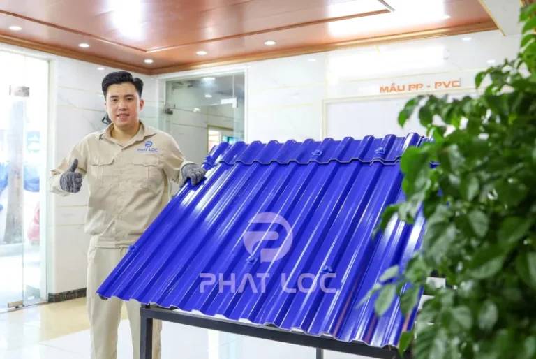 Nên Mua Tôn Nhựa Xanh Ở Đâu Uy Tín?