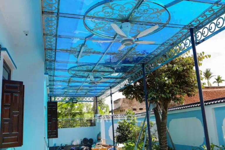 Nhà dân dụng, mái che nhỏ