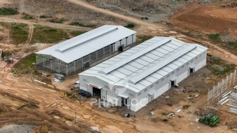 Nhà máy hóa chất tại Thanh Hóa – 10.000m² tôn nhựa Eurolines 5 sóng