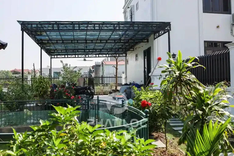 Nhà ở – mái hiên – sân thượng