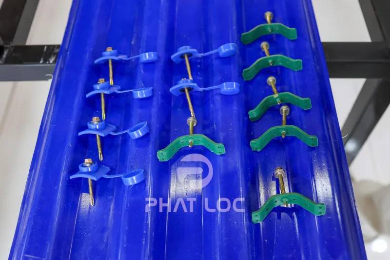 Những Chuẩn Bị Trước Khi Lắp Đặt Tôn Nhựa Xanh