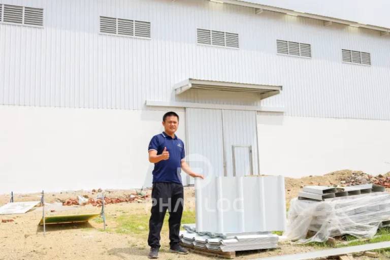 Những lợi ích khi sử dụng vách thưng bằng tôn nhựa cách nhiệt