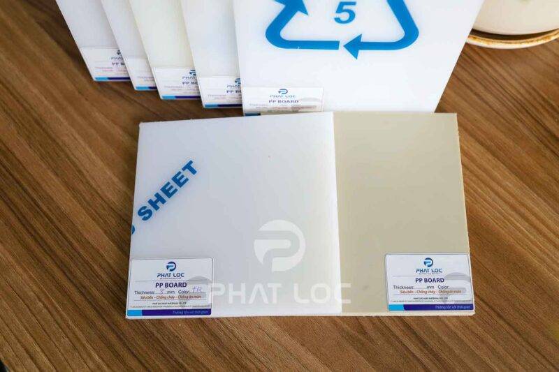 Phân loại tấm nhựa PP trong công nghiệp