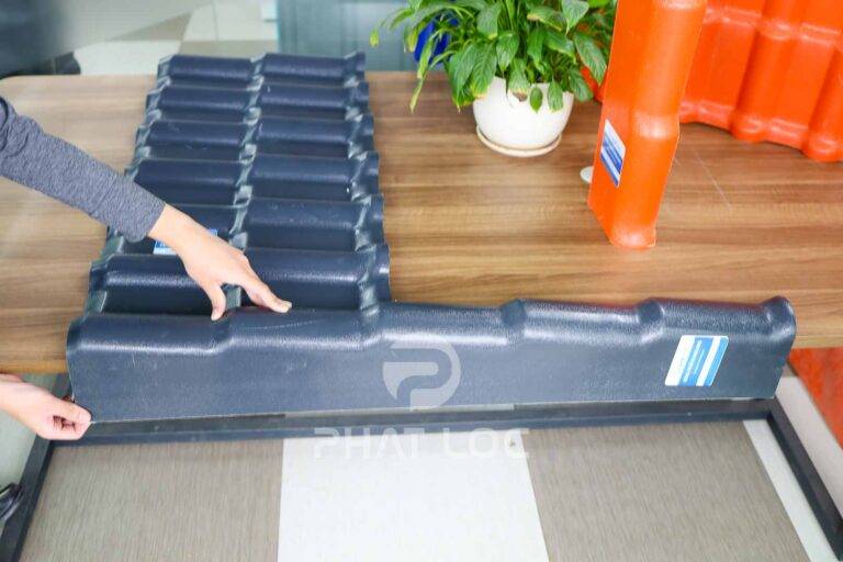Phụ kiện & lưu ý thi công mái ngói PVC/ASA màu xám