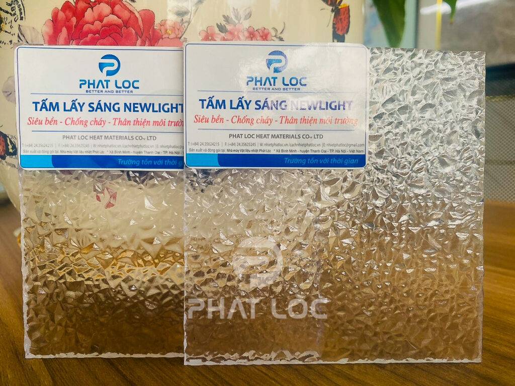 Tấm đặc ruột dạng sần