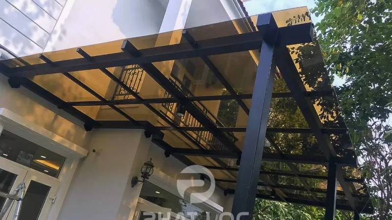 Tấm nhựa lợp mái Polycarbonate