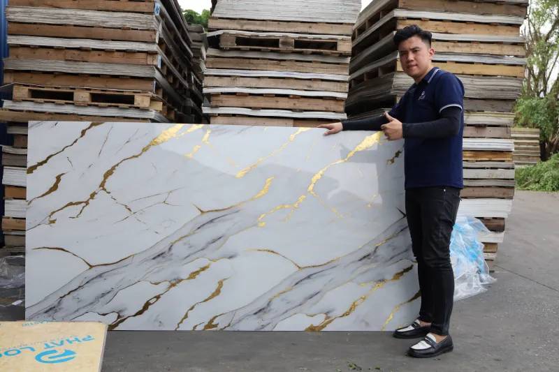 Tấm nhựa PVC ốp tường là gì?