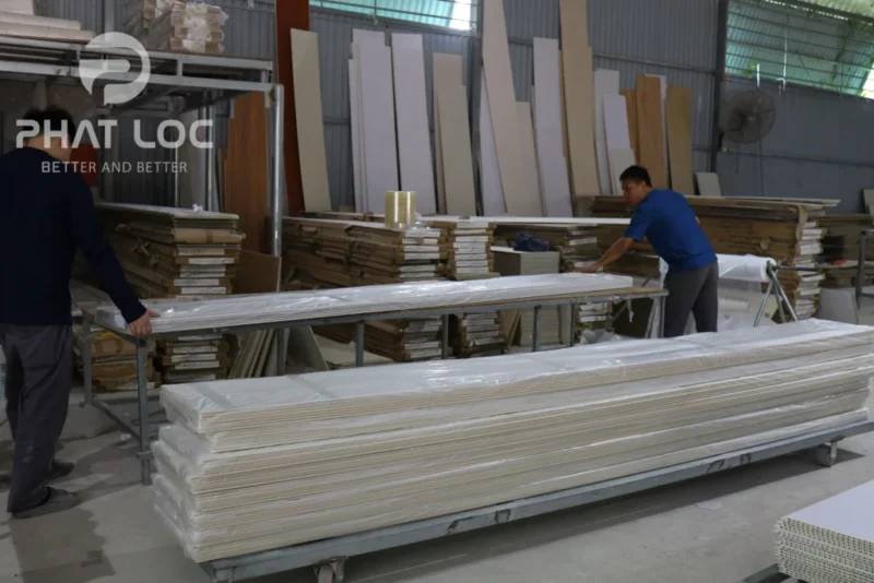 Thị Trường Bán Màng Nhựa PVC Hiện Nay: Giá Thấp Không Đồng Nghĩa Chất Lượng
