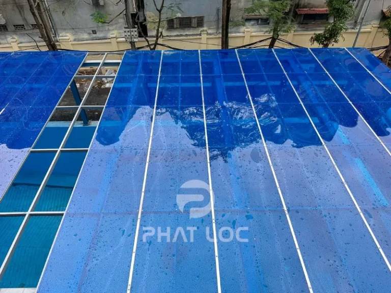 Tôn phẳng