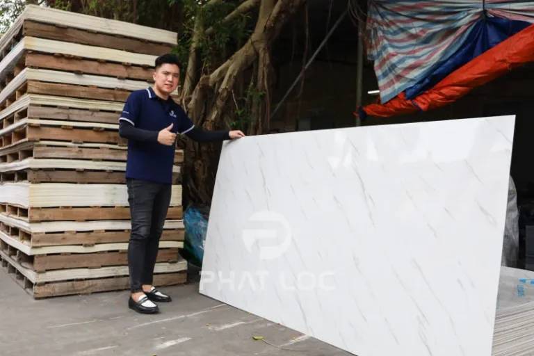 Hỗ trợ lựa chọn & mua tấm PVC vân đá trắng uy tín tại Phát Lộc