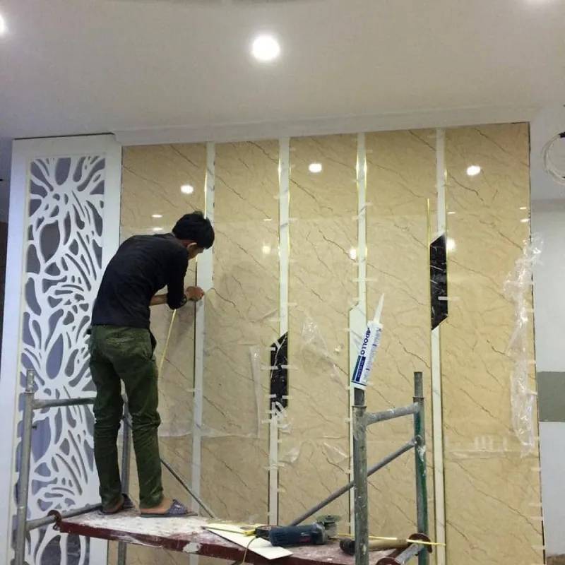 Vì sao chọn vật liệu ốp tường giá rẻ phải thận trọng?